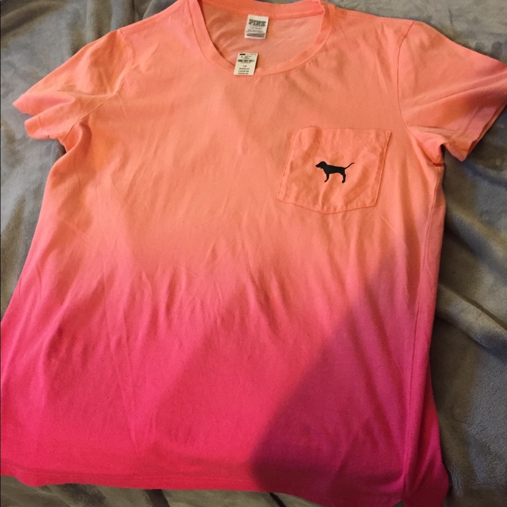 Vs t-shirt size large